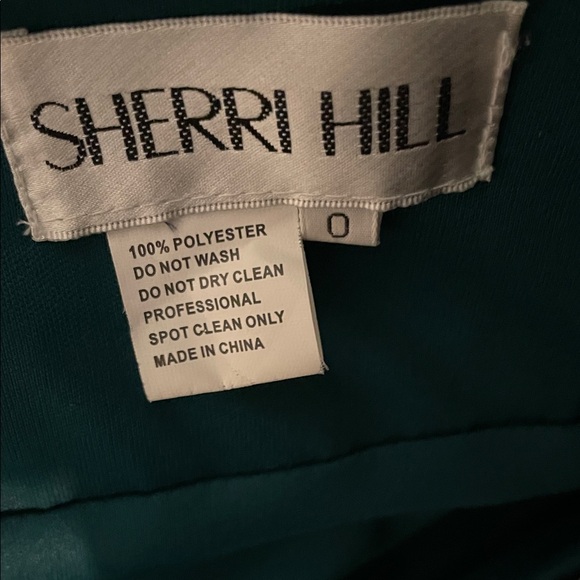 Sherri Hill Beaded Cap Sleeve Dress size 0 - Picture 2 of 3